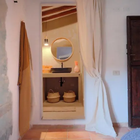 Lippi's House In Piazza Duomo 普拉托