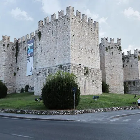 Lippi's House In Piazza Duomo 公寓 普拉托